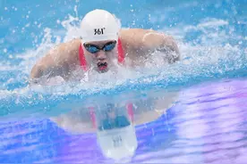 新华社：三千米跑是游泳运动员死穴，容易伤脚踝膝盖图片