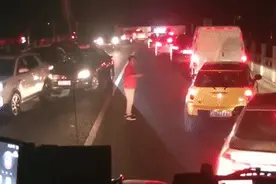 谢谢你，红衣哥图片