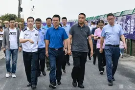 很重要！观潮季，请注意安全图片