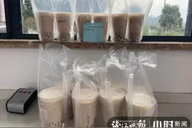 临安这位9岁男孩花掉自己所有积蓄，只为了让警察叔叔喝上奶茶图片