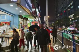 永乐路：充满烟火味的沸腾夜市街图片