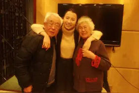 孙女中秋突然回家爷爷哭了 青州姑娘李笑：多陪陪家人图片