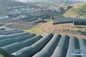 凉山深处“绣”美图——四川昭觉县火普村脱贫调查图片