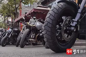 拉风：500辆机车巡游淮安图片