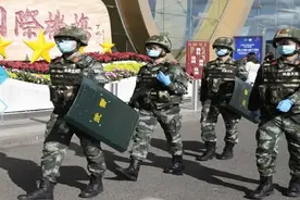 有他们在，请您安心出行图片