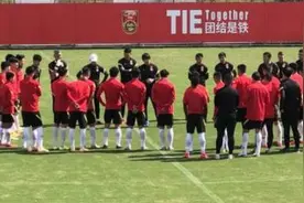 国足集训重点“突击”裁判规则，中超第二阶段或请洋裁判图片