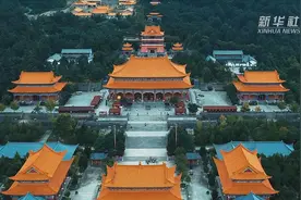 飞“阅”大理崇圣寺三塔视频封面