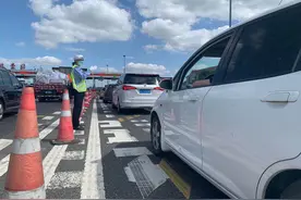 从崇明返程要堵17小时？没那么夸张，但是上海返程高峰已经来了图片