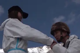 雪域高原的求婚仪式，这是边防官兵的浪漫图片