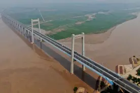 飞阅黄河大桥图片