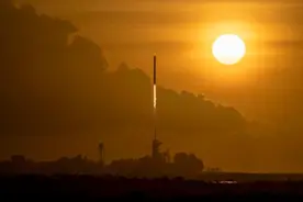 SpaceX第13批60颗星链卫星上天，整流罩3次使用图片