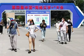 “触手怪”式的网文作者们：“每天一睁眼就觉得欠读者八千字”图片