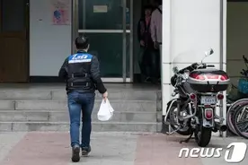韩国外卖骑手的困境和突围之路图片