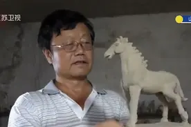 堪称一绝！从事陶艺40年，山东大叔用一块泥巴捏出艺术品视频封面