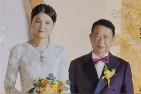 63岁董事长娶38岁妻子 7月已将3.14亿股票转给儿子图片
