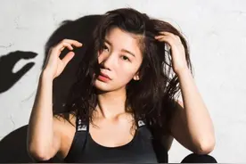 「真人版峰不二子」&「最強Body」！轻熟风小仓优香图片