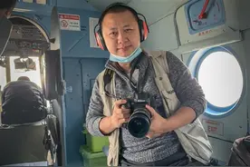 记者直升机上俯瞰，武汉至咸宁道路并不拥堵图片