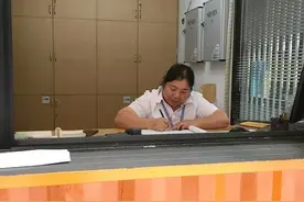 通过初级会计职称考试的宿管阿姨：为鼓励学生，不打算继续考下去图片
