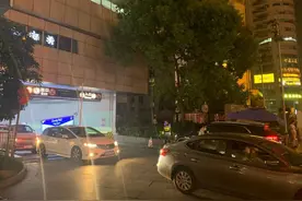上海这个地下停车场非常挑战车技！商圈停车场怎么成了“堵点”图片