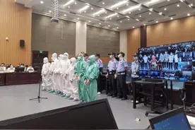 走私柴油背后“家族式”犯罪：亲属纷纷“入坑”，情妇也来入股图片