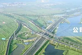 中交集团党委书记、董事长、总经理王彤宙出席四川省与中央企业合作发展座谈会暨项目签约仪式图片