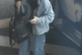 朱一龙回应隐婚生子后首现身 穿牛仔look不见正脸图片