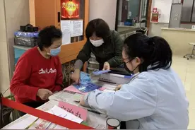 钟点工“顶风作案”？普陀的他们用“指尖上的对话”巧解决图片