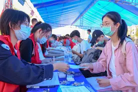 广师大河源校区正式启用，4130名2020级本科生入驻图片