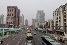 郑州中科大厦将爆破，老科技市场商户都去哪儿了？图片