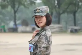 带男新兵的女指导员，真优秀图片