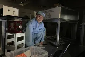 新时代奋斗者｜“激光在我手上 家国在我心中”他和团队让世界最强光从张江射出图片