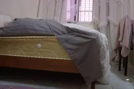 独居女主播床底惊现陌生男子，当事人讲述惊魂瞬间图片