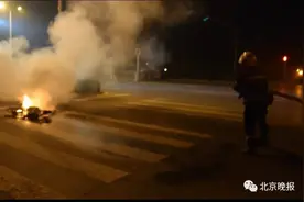 骑电动车带娃回家半路车着了，起火配件已使用近3年图片