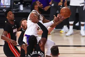 十年后再夺冠！湖人4-2拿下NBA总冠军，詹姆斯FMVP图片