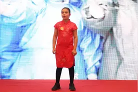 浓浓中国情，伊朗女孩中文演唱战疫歌曲视频封面