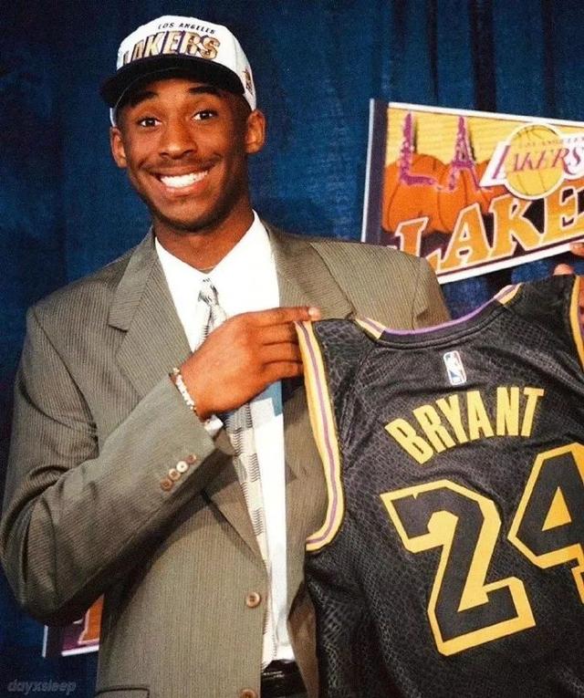 2020年NBA大结局，湖人总冠军