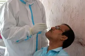 印度，700万+！救护车司机：每天都要拉七八具遗体图片