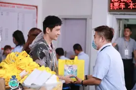 《中餐厅4》黄晓明赵丽颖制作爱心盒饭收视获五网第一 本周收官刘宇宁要提前告别？图片