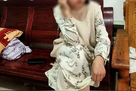 大二女孩休学1年陪母亲度过最后时光续：父母先后离去，病重期间专门留下一笔上大学的钱……图片