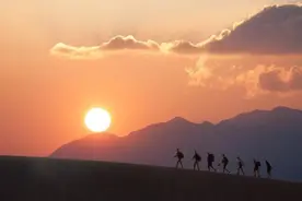 巴金：做一个战士图片