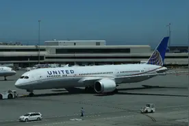 美联航宣布10月21日起恢复上海-旧金山直飞航线视频封面