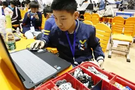 人工智能小创客训练营！苏州市小学生线上编程课开始报名！图片