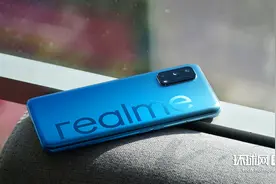 realme真我Q2抢先体验：当打又能打的中端真香机图片