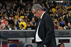 桑托斯：对C罗缺阵感到遗憾 葡萄牙队是夺冠热门图片