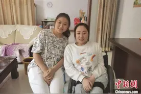 山西“80后”残疾女子开办辅导班圆“老师梦”图片