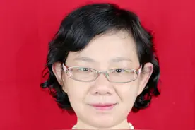 桃源县一中教师陈淑平：一片丹心育桃李 一腔热血铸师魂图片