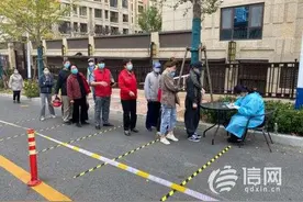 青岛市市北3655余名志愿者分布133个检测点 协助做好保障工作图片