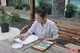 “90后”海归硕士自创汉服品牌：“与子同袍，瑶之光华”图片