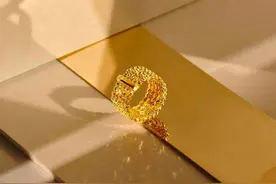 “威尼斯的月亮”中国首发、扫一扫就能get定制化全妆推荐！今年进博会上有哪些“美美的”展品丨买手周记图片