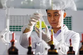 “抗蚀斗士”李兆恒的人生算法：一切加减乘除 都为解好“材料遇水”难题图片